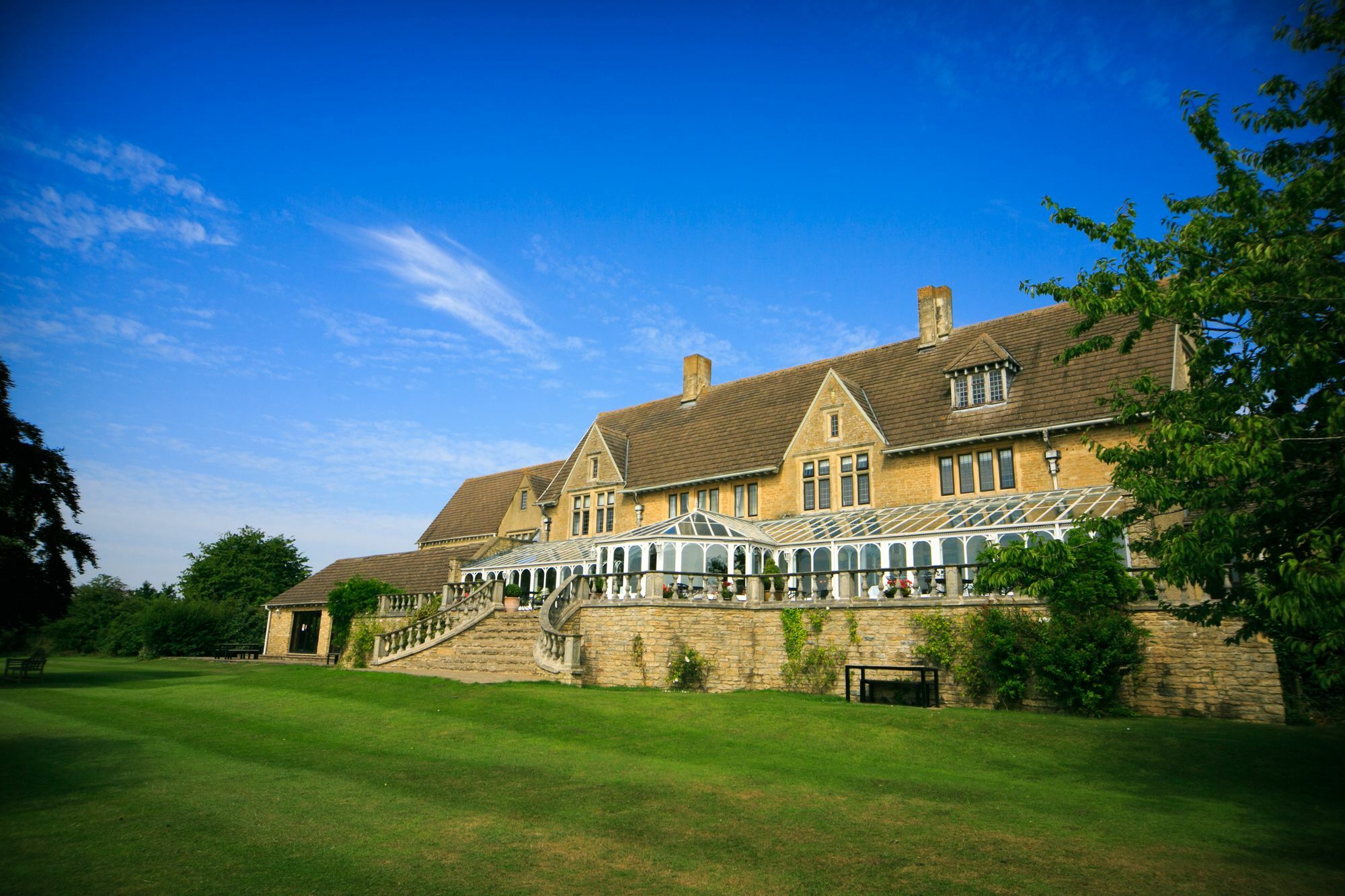 Cricklade House Hotel, Sure Hotel Collection By Best Western ภายนอก รูปภาพ